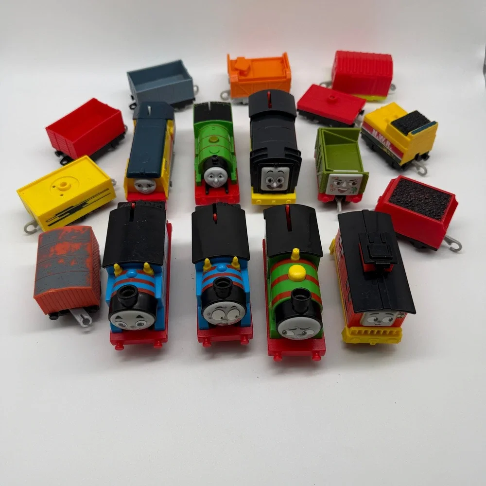 Thomas & Friends TrackMaster Lot of 17 Train Toy Engines Cars Fisher Price